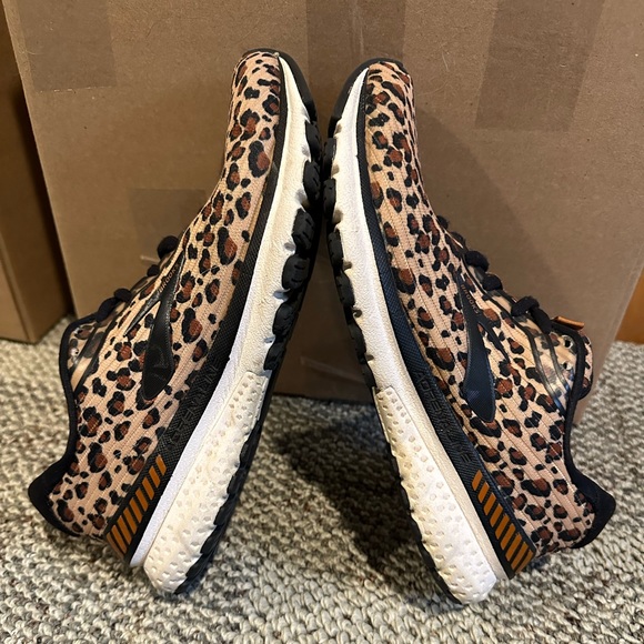 Brook’s Adrenaline 20 Run Wild - Picture 3 of 9